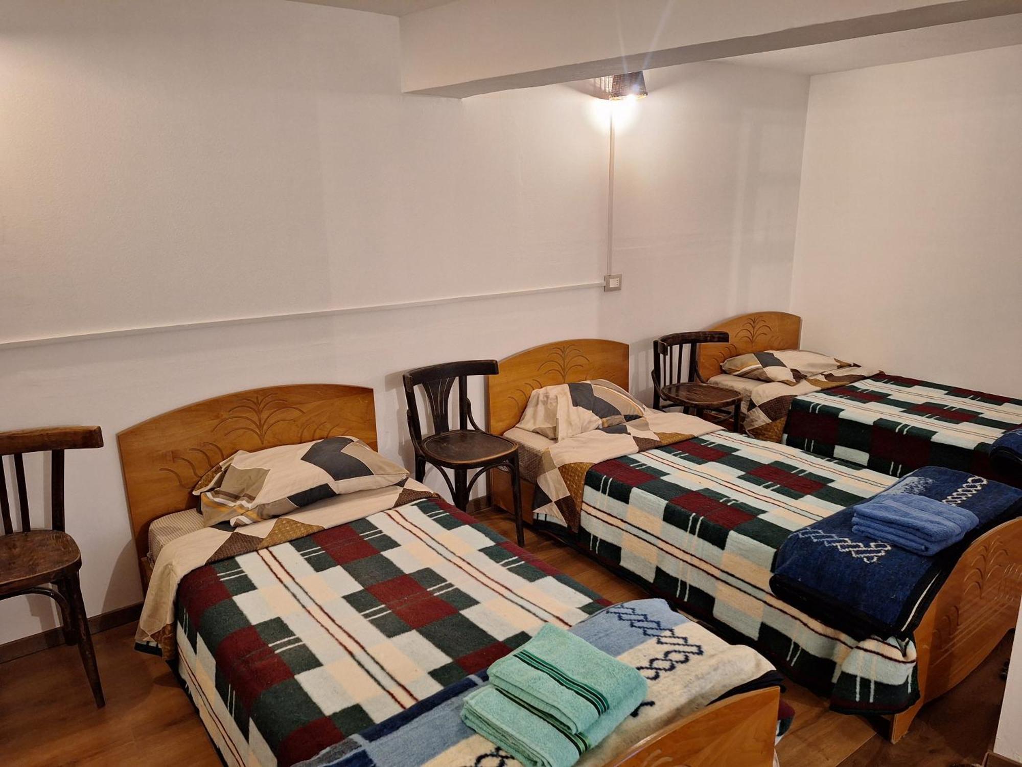 At Pikotiko'S - Korca City Rooms For Rent 外观 照片